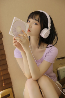 《囚禁少女》完整版